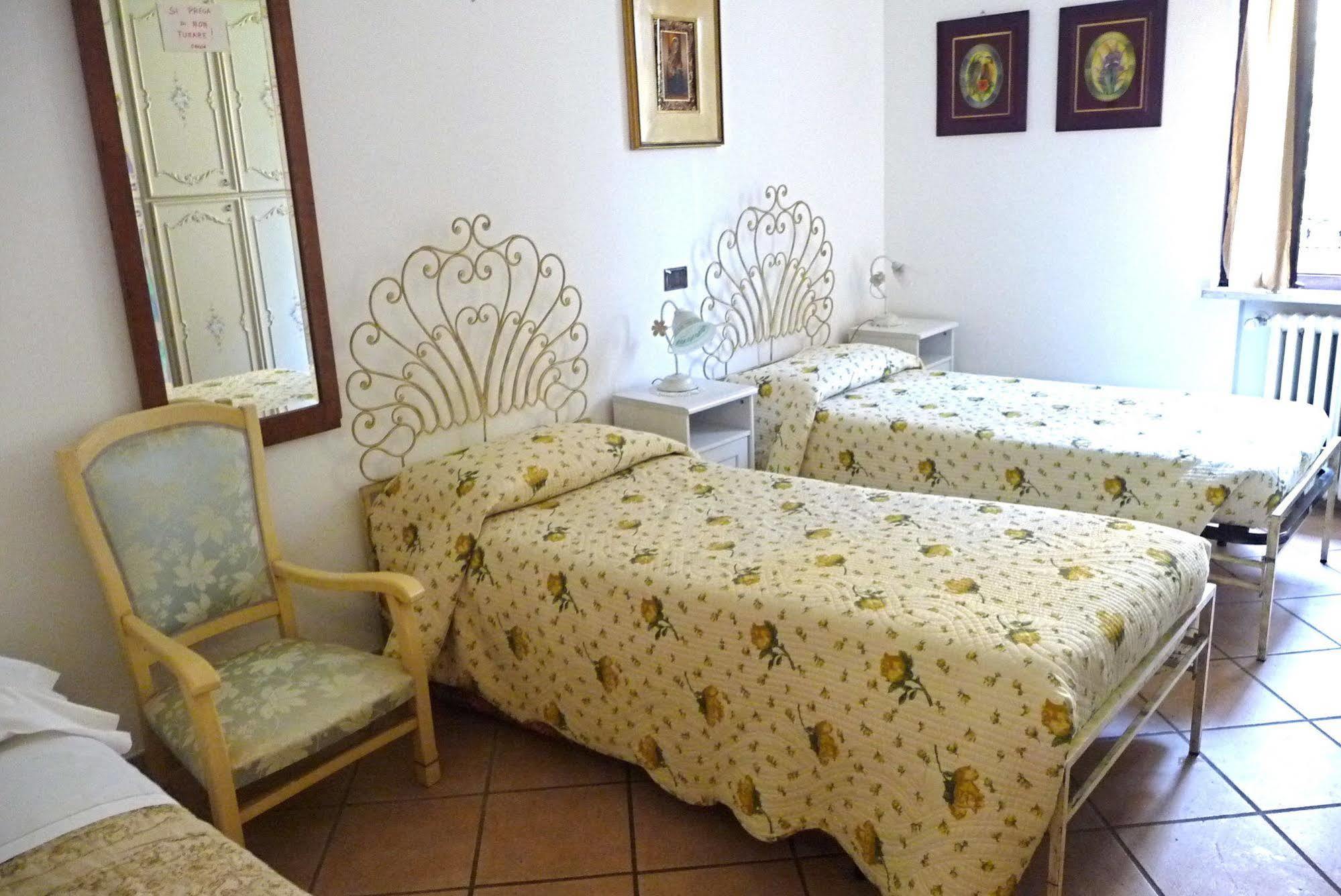 Bed and Breakfast Al Parco à Curtatone Extérieur photo